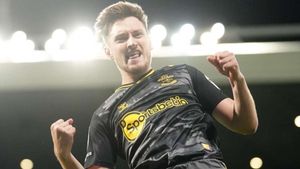 Southampton return to second spot after impressive win at West Brom