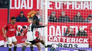 Alex Iwobi's last-gasp goal earns Fulham brilliant win at Manchester United