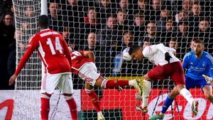FA Cup: Casemiro nets late winner against Nottingham as Manchester United keep alive hopes of trophy