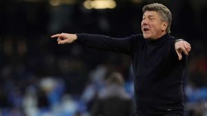 Walter Mazzarri says Champions League qualification remains possible for Napoli