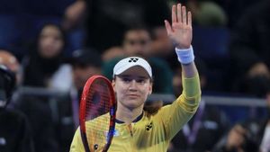Qatar Open: Iga Swiatek to take on Elena Rybakina in bid for third successive title