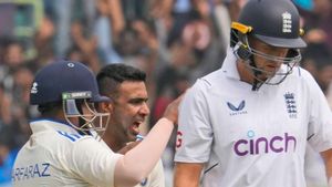 IND vs ENG 2nd Test: India claim six wickets before lunch with England needing 205 runs to win