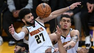 Lakers winning streak ended by Nuggets