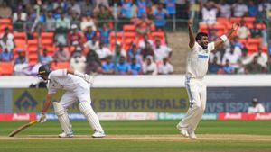Jasprit Bumrah Slammed For 'Arrogant' Instagram Post After becoming No. 1 World Ranked Test Bowler