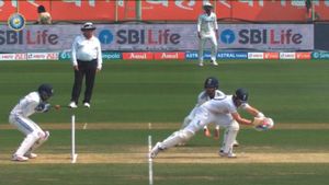 IND vs ENG: KS Bharat slammed for missing easy stumping opportunity - 'This mediocre plays over Sanju Samson'