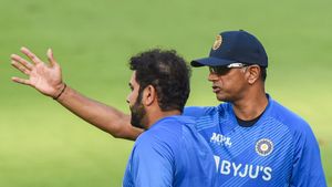 Ravi Shastri questions Rahul Dravid and Rohit Sharma's decision in 2nd Test: 'How much of use he will be?'