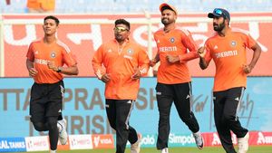 'Dad has told me that I bat like Javed Miandad' - Sarfaraz Khan names greats of the game he admires