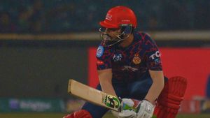 PSL Match Result: Islamabad United Beat Lahore Qalandars By Eight Wickets In Tournament Opener