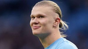Erling Haaland 'really happy' but refuses to rule out move from Manchester City