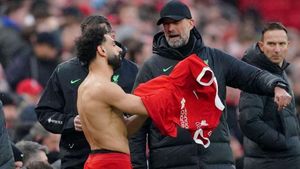Liverpool boss Jurgen Klopp talks up 'world-class player' Mohamed Salah