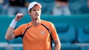Andy Murray scores impressive win over Tomas Martin Etcheverry at Miami Open