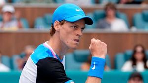 Jannik Sinner beats defending champion Daniil Medvedev to reach Miami Open final