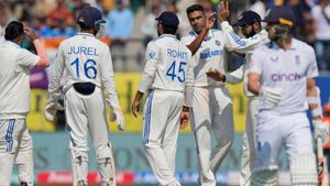 England suffer another collapse as India dominate Day 1 of 5th Test in Dharamsala