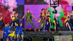 IPL 2024 Opening Ceremony In Videos and Photos: Akshay Kumar, Tiger Shroff, AR Rahman, Others Perform At Gala Event