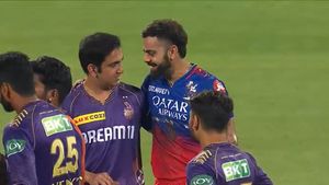 RCB vs KKR, IPL 2024: Virat Kohli and Gautam Gambhir Hug It Out, Smile and Talk | Fans React with Love and Surprise