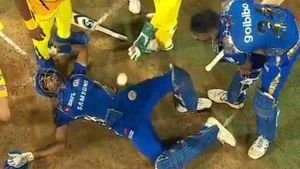 MI vs SRH: Top Hardik Pandya Memes As Sunrisers Hyderabad rip apart Mumbai Indians - 'Meanwhile Rohit and Bumrah'