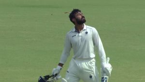 Ranji Trophy Semi-finals: Umesh Yadav picks three wickets but Himanshu Mantri hundred gives MP edge over Vidarbha