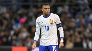 France 3-2 Chile: Mbappe matches Henry record in comeback victory