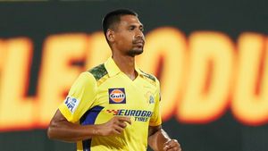 IPL 2024 Match Result: CSK Beat RCB By Six Wickets in Season Opener; Mustafizzur Rahman Stars With Four-Wicket Spell