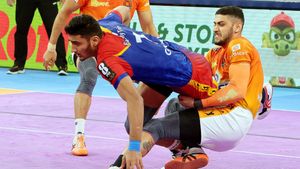 PKL 2024 Top Defender: Who Had The Most Tackle Points & High 5 in Pro Kabaddi Season 10?