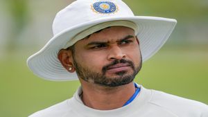 Shreyas Iyer Fails in Crucial Ranji Semifinal, Sarfaraz Khan brother Musheer Shines