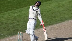 England stars out cheaply as Dukes ball returns to County Championship