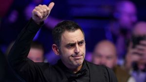 Ronnie O'Sullivan 'trying really hard to not get down' despite making Tour final