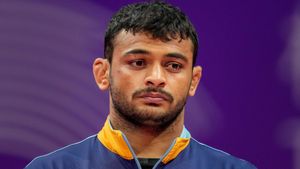 Deepak Punia, Sujeet Kalkal's Dubai Airport Ordeal Threatens Olympic Qualification Bid
