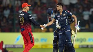 GT vs RCB IPL 2024: Narendra Modi Stadium Pitch Report, Ahmedabad Weather Forecast & Live Streaming Info