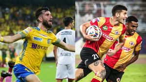 Kerala Blasters vs East Bengal Highlights, ISL 2023-24: KBFC 2-4 EBFC at FT - Saul Crespo, Mahesh Singh net crcucial goals to revive EB's play-off chances