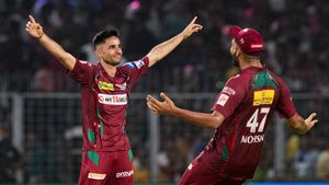KKR vs LSG IPL 2024: Why Lucknow Super Giants Are Wearing Maroon Jersey Today in Kolkata?