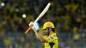 IPL 2024: Deafening MS Dhoni chants during Vizag batting entry louder than Boeing aircraft decibel level