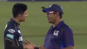 RR vs GT: Shubman Gill Shows Shades of Old Virat Kohli, Lashes Out On Umpire - Watch Video