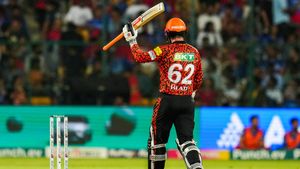 RCB vs SRH: Kavya Maran's reaction after Travis Head's 39-ball hundred goes viral
