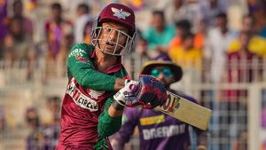 LSG vs KKR Dream11, IPL 2024 Match 54: Prediction, Possible Playing 11, Squads as Lucknow go against Kolkata