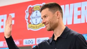 Alonso wants to write more history with Leverkusen in Europa League final