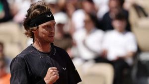 Rublev battles past Daniel to reach French Open second round
