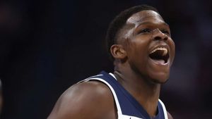 NBA Playoffs: Timberwolves rout Nuggets for 2-0 series lead