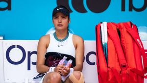 Emma Raducanu withdraws from French Open qualifying