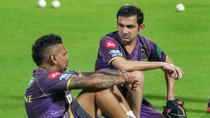 'Can I bring my Girlfriend?' - Gambhir shares first interaction with KKR Star
