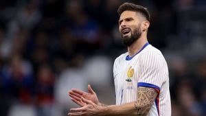France's record scorer Giroud to bow out of international duty after Euro 2024