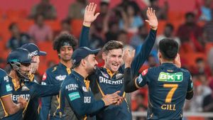 Gujarat Titans Tackle Waste Challenge to Score Big on Sustainability During TATA IPL 2024