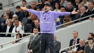 Klopp has '500 reasons' for Liverpool revenge against Spurs after VAR controversy