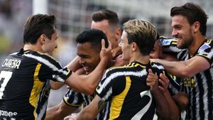 Juventus 2-0 Monza: Departing Alex Sandro scores as Bianconeri round off with a win