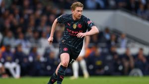 De Bruyne: Man City know title race 'is not over'