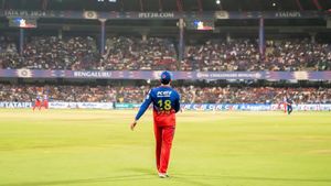 RCB vs CSK IPL 2024: Who Will Benefit if Rain Washes Out Today's Match in Bengaluru?