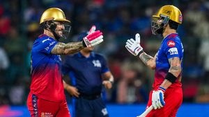 Most Runs As Opening Pair In IPL: Virat Kohli & Faf Du Plessis Close in on Leaders