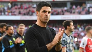 Arteta thanks Arsenal fans for their patience after Gunners miss out on title