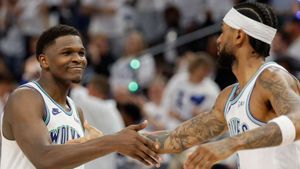 NBA: Timberwolves demolish Nuggets to force Game 7