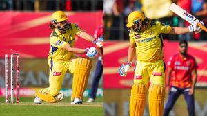 Watch: MS Dhoni Falls for Zero, Leaves Dharamsala Stadium in Silence During PBKS vs CSK Match